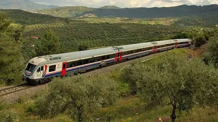 Ankara-Elmadağ banliyö tren seferleri bayram sonuna kadar ücretsiz olacak 16